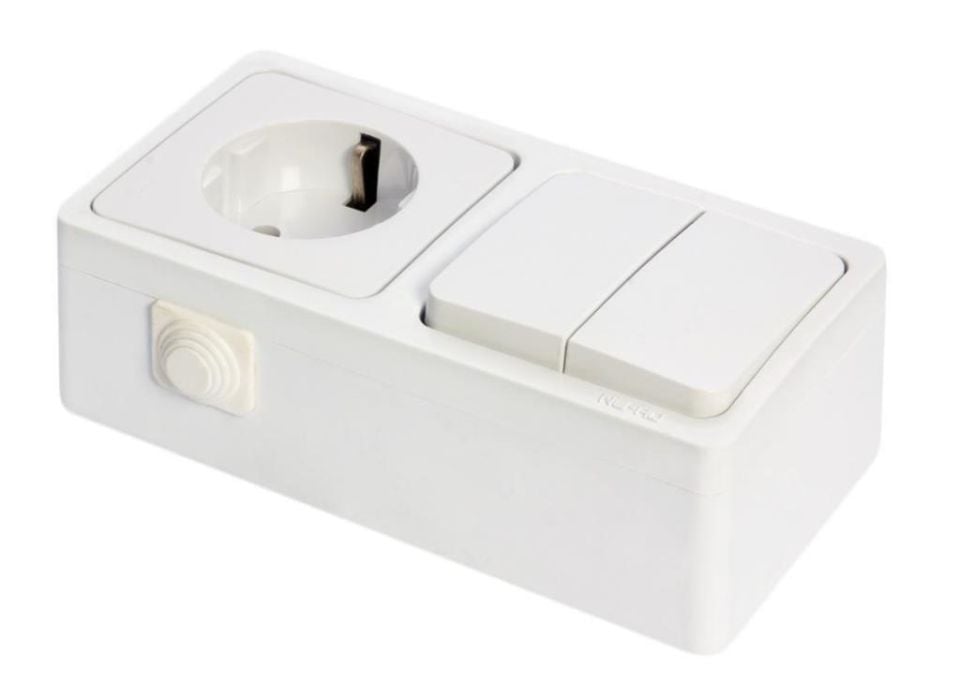Ne-Ad Sıvaüstü Komitatör+Topraklı Priz Kombine Priz 95-03-08