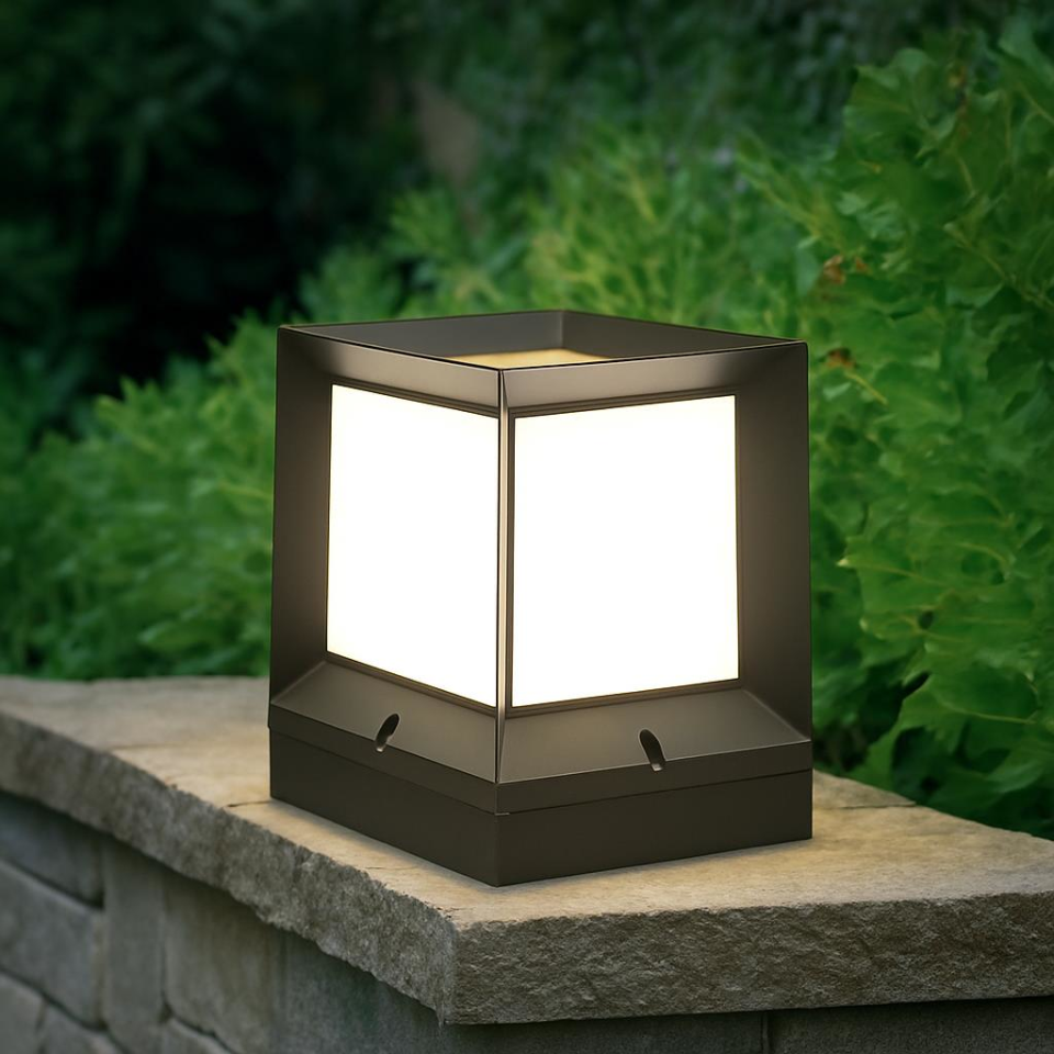 Zita Ultra Duvar Set Üstü Bahçe Aydınlatma Armatürü – Siyah Gövde, E27 Duy, IP54 Koruma, 27 cm Yükseklik